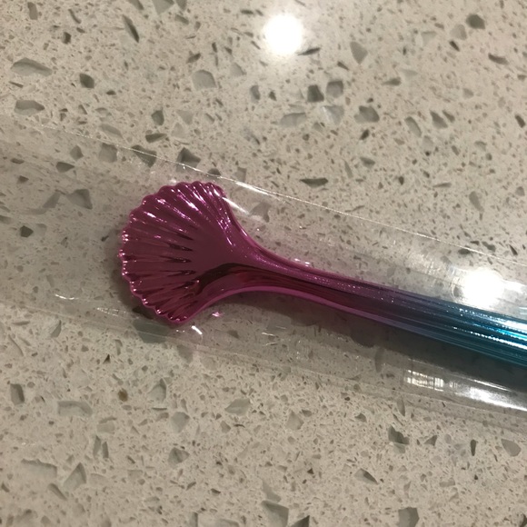 Make up brushes 🔥final price drop - Picture 4 of 4